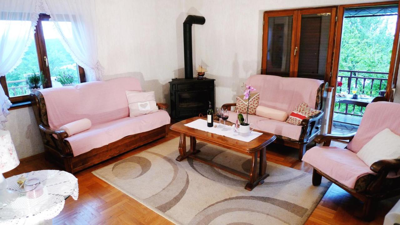 Apartment "Ane" Kruševo エクステリア 写真